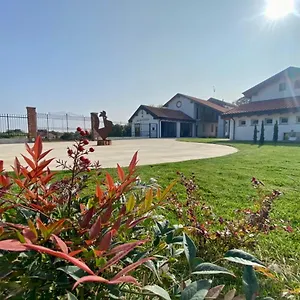 Cascina Mora Bassa Farm stay