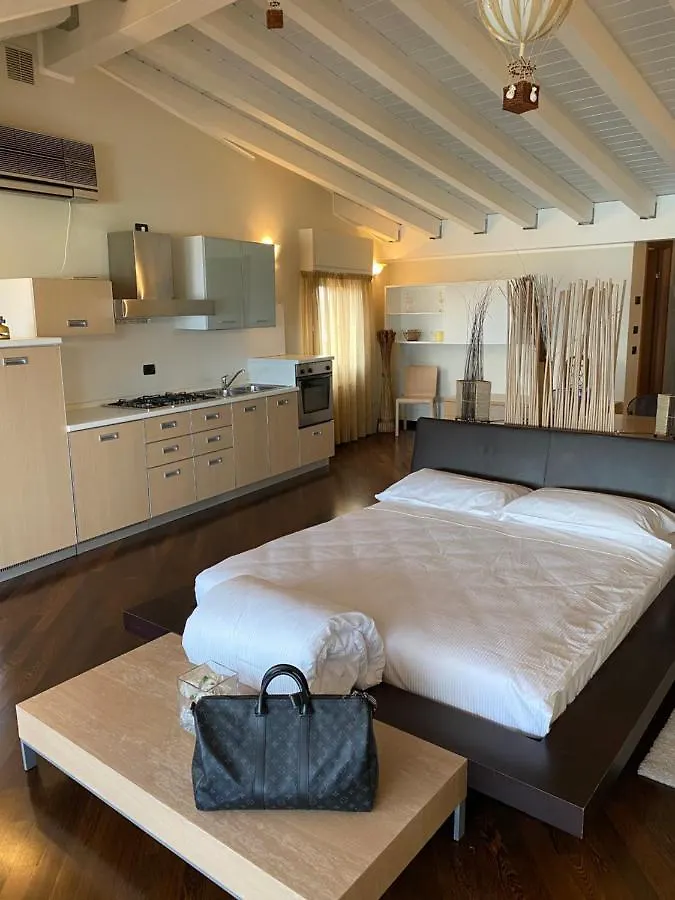 דסנזאנו דל גארדה Molino Apartments איטליה