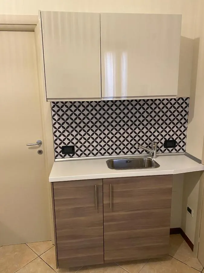 דסנזאנו דל גארדה Molino Apartments 0*, דסנזאנו דל גארדה איטליה