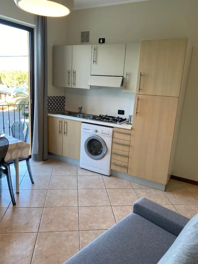 דסנזאנו דל גארדה Molino Apartments  דסנזאנו דל גארדה